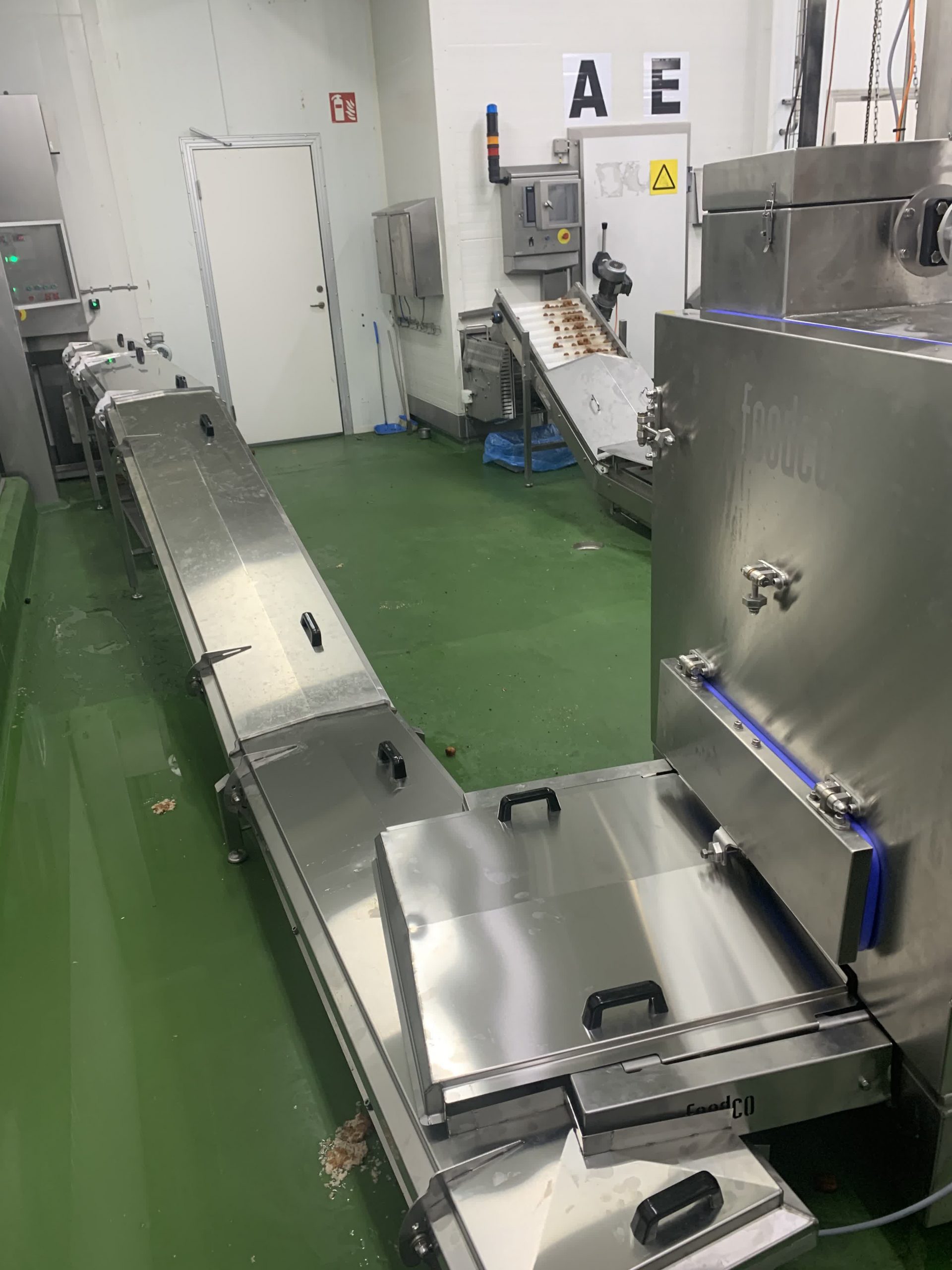 Foodco Global Machinery - Conti meatball and burger line
